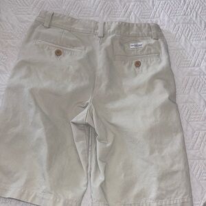 Vineyard Vines Boys sz 12 Khaki Chino Shorts